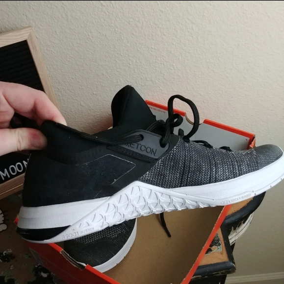 NEW Nike | Black White Metcon 3 Sneakers Athletic Training Shoes 12 Women's - Picture 7 of 11